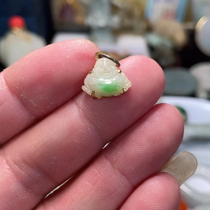 回***️翡翠未镶嵌颈饰挂件