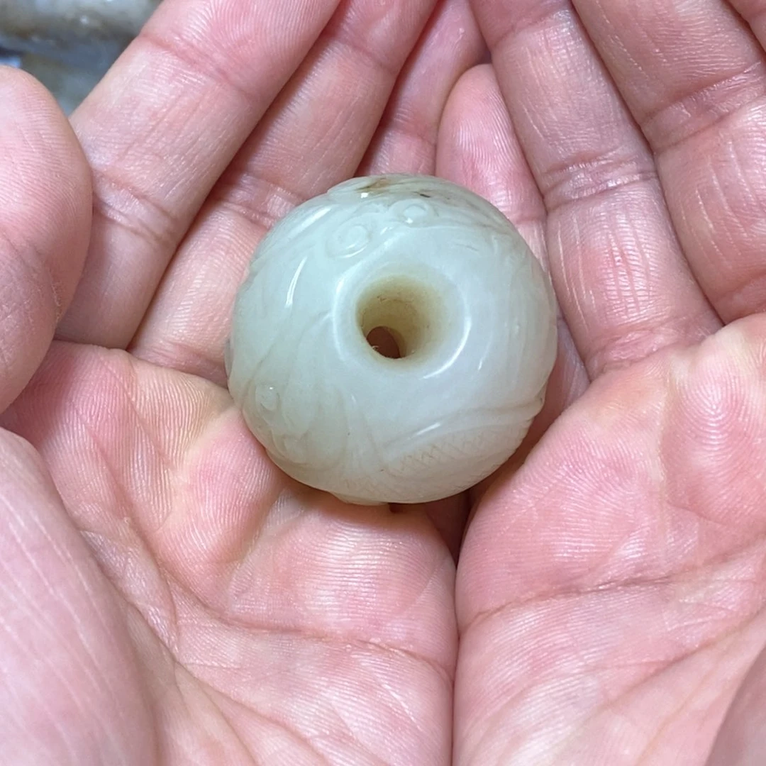 和田玉挂件未镶嵌江**人