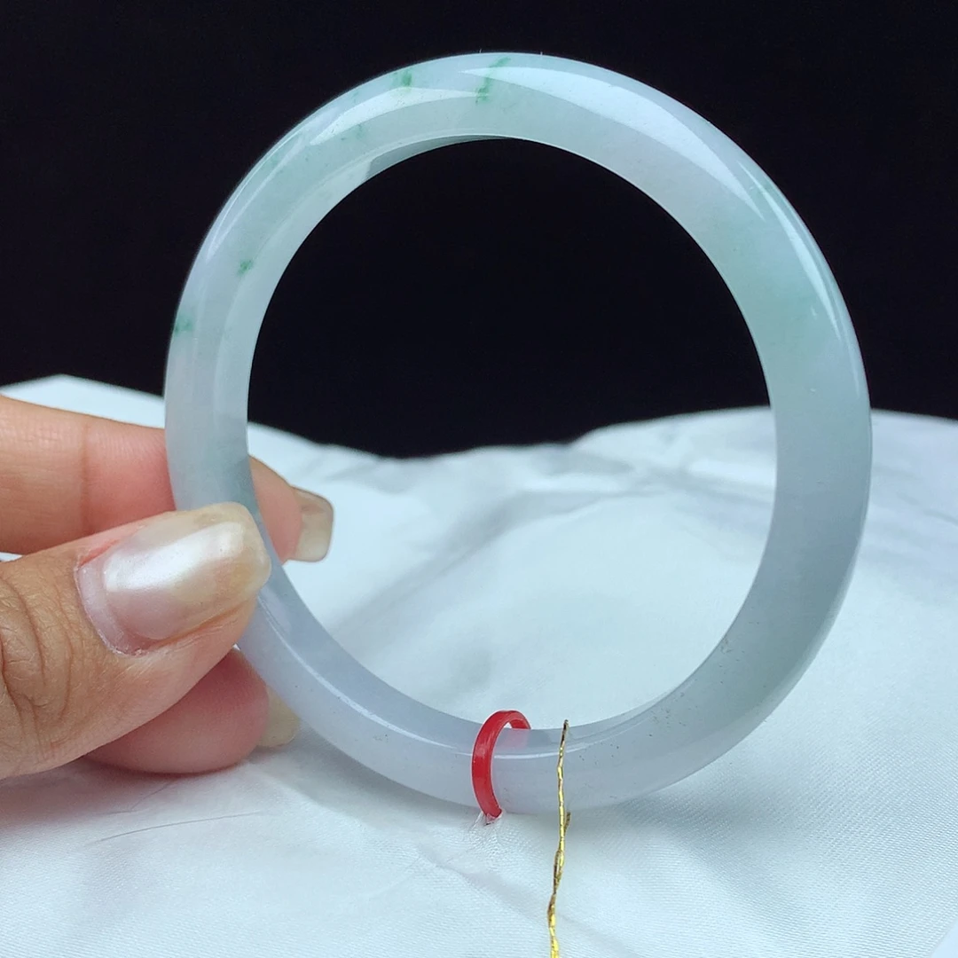 翡翠手镯未镶嵌58圈 0123