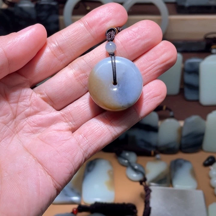 和田玉平安扣未镶嵌