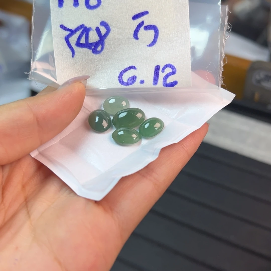 【闪购商品】定制翡翠未镶嵌?****?翡翠