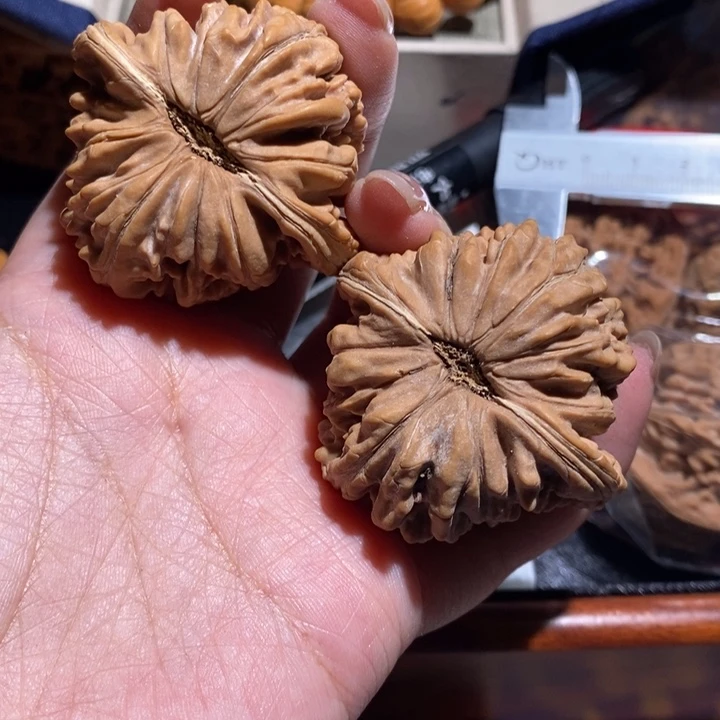 文***手文玩核桃把件全品楼子