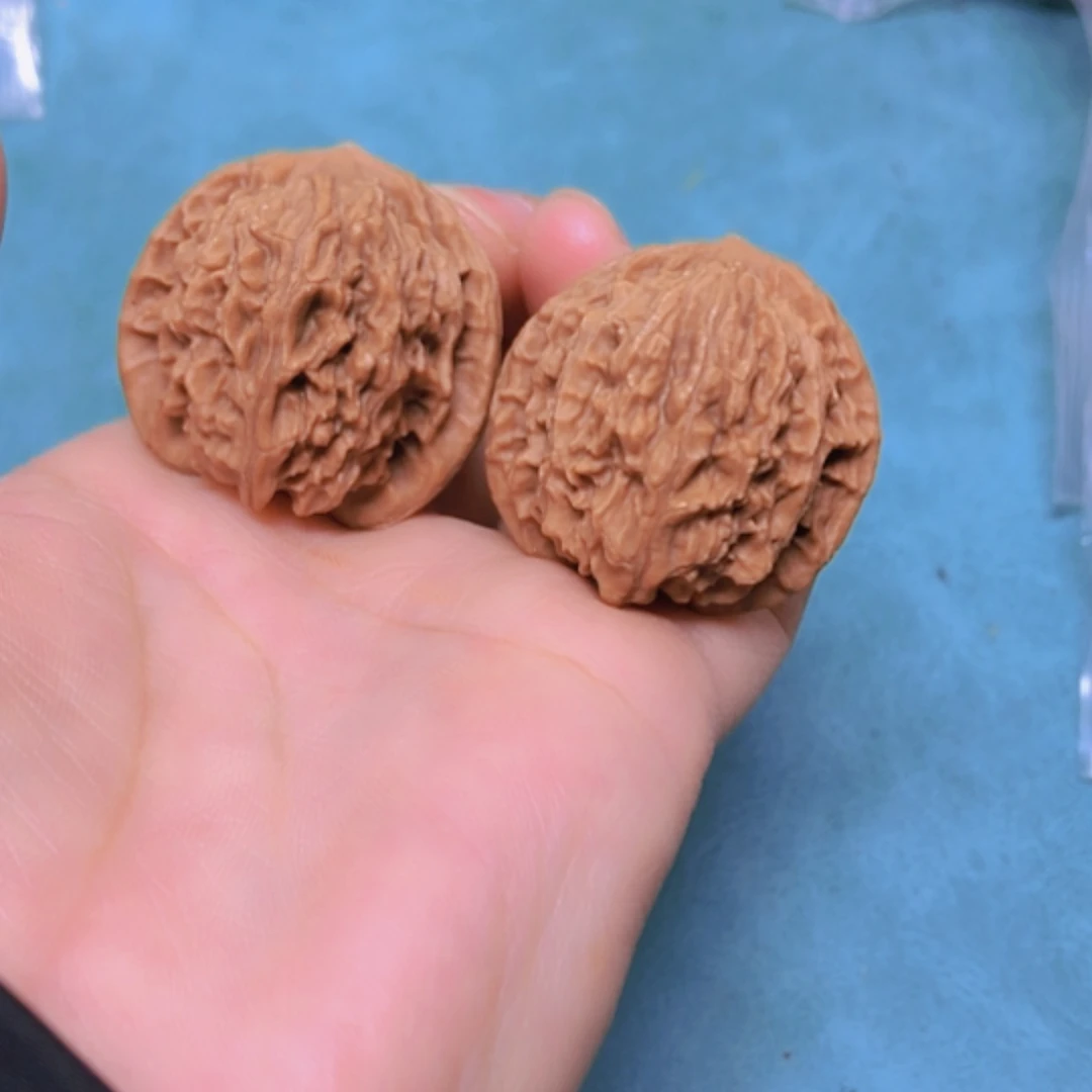 【闪购商品】摆件核桃34黄杆狮子头全品
