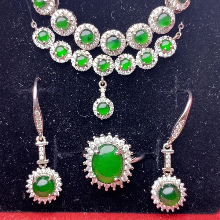 翡翠颈饰未镶嵌天然翡翠套链饰品