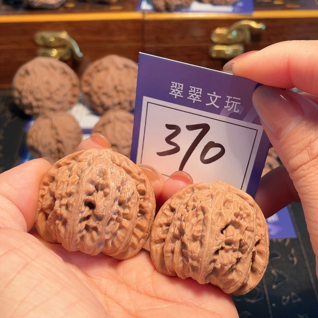 把件桃核370号全品白狮子4.2