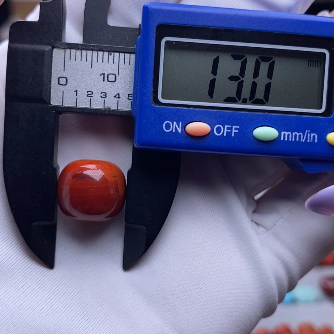 南红玛瑙配饰未镶嵌12.9～13.0小矿点