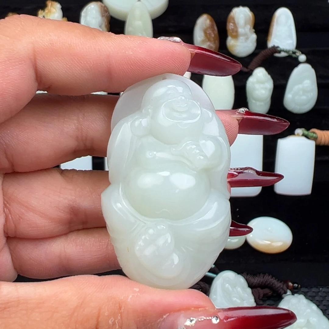 和田玉未镶嵌颈饰米达