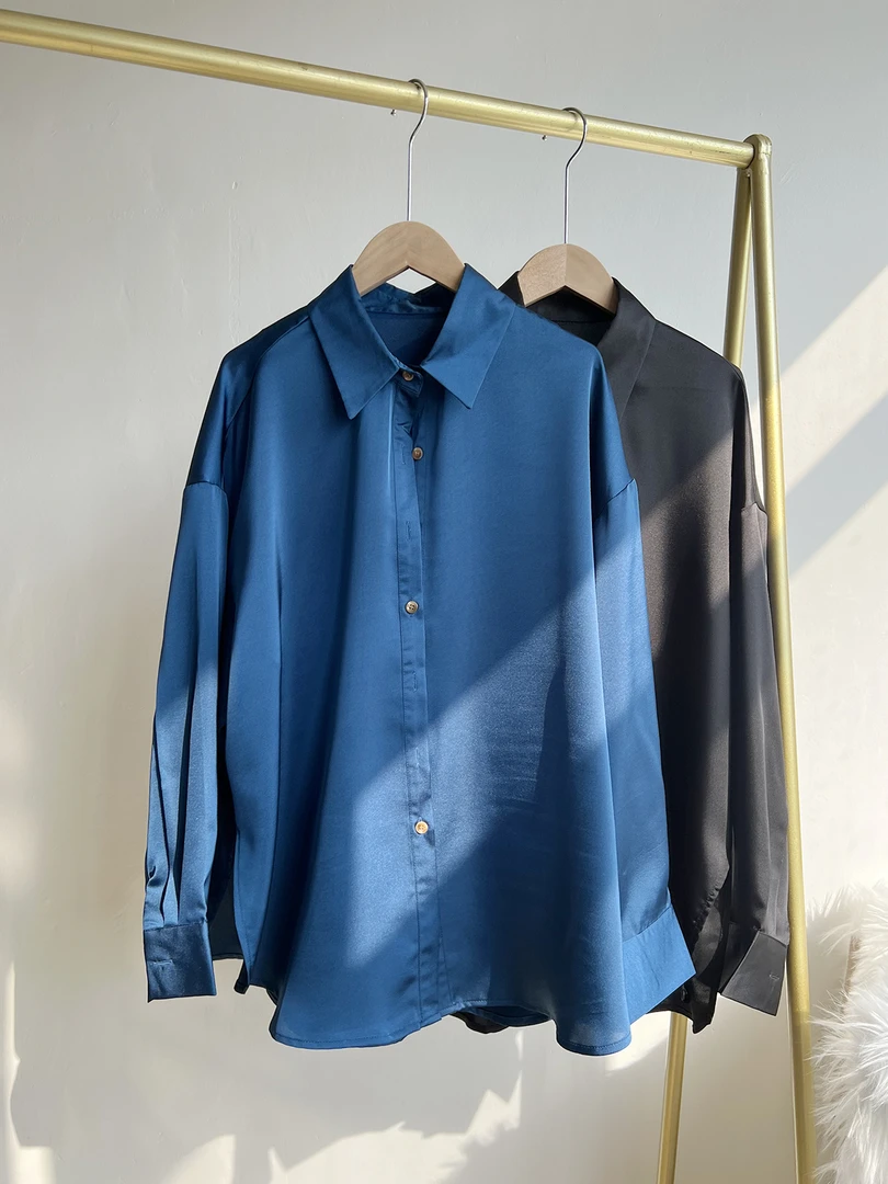 1972缎面光泽垂感黑衬衫长袖上衣