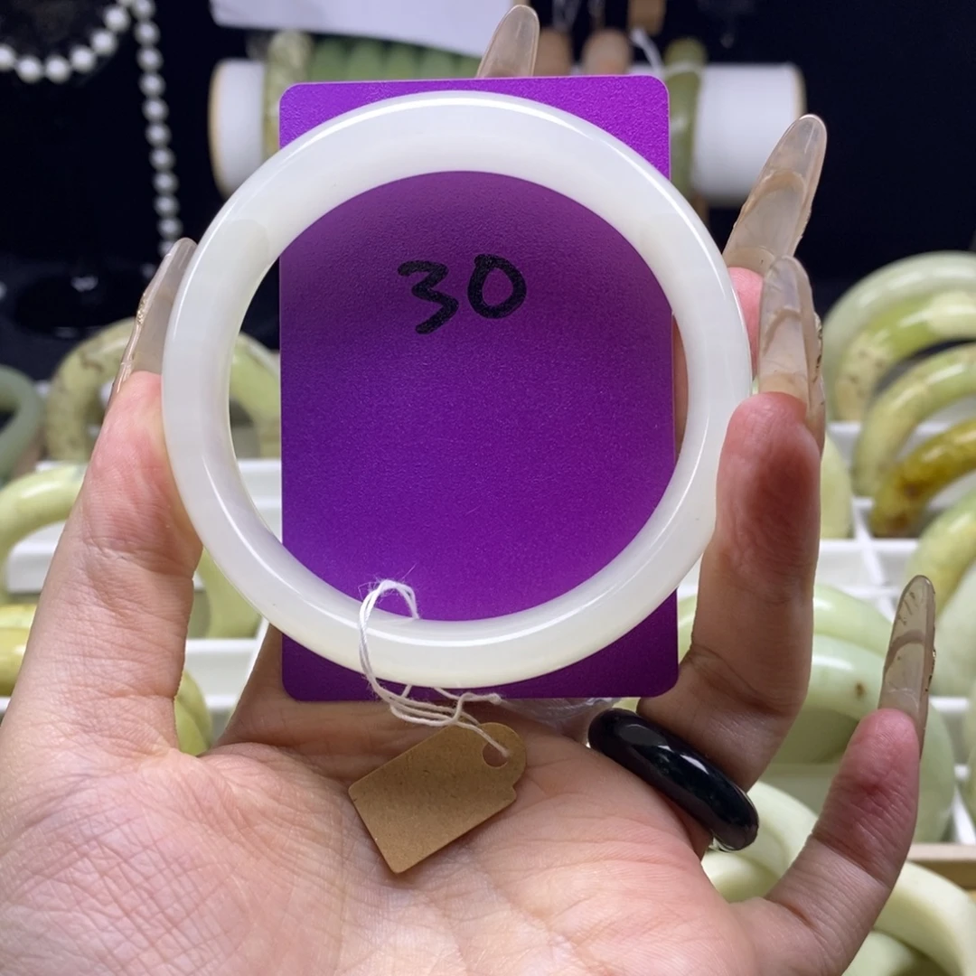 蛇纹石玉未镶嵌手镯61.5