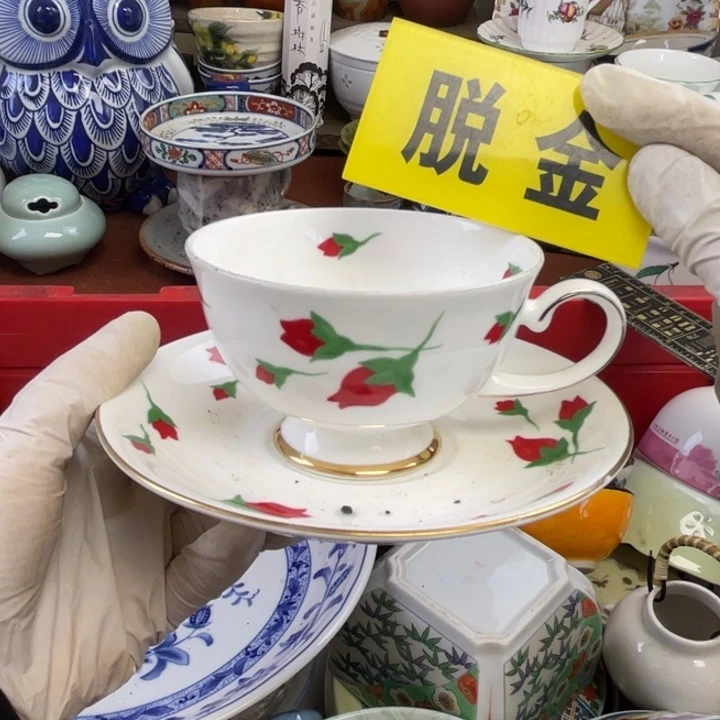 他家瓷器真美…开播了