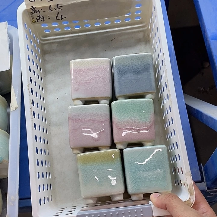 「当场满9.9米包邮」随机3个