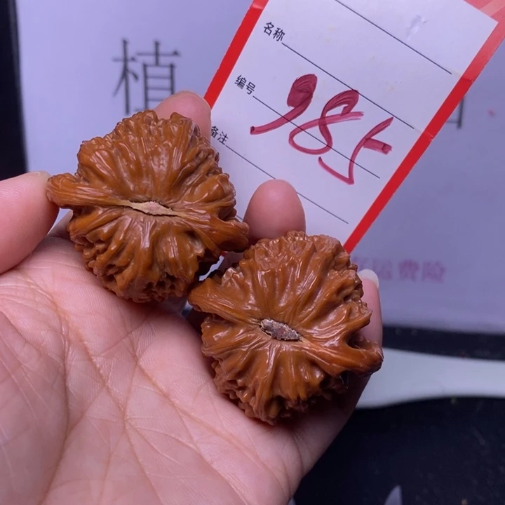 把件文玩核桃985，42白狮子色差