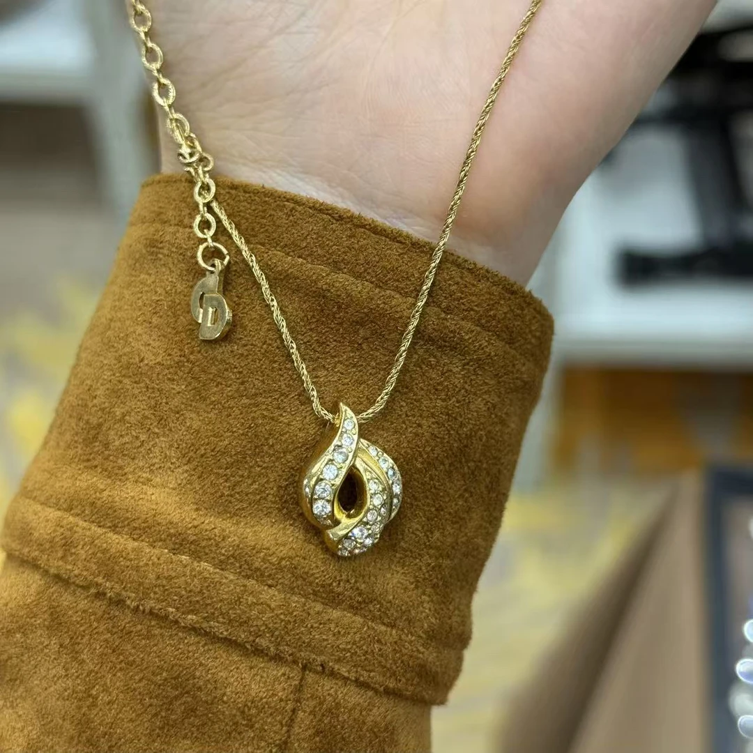 95新 DIOR/迪奥 包展 | Dior满钻吊坠项链