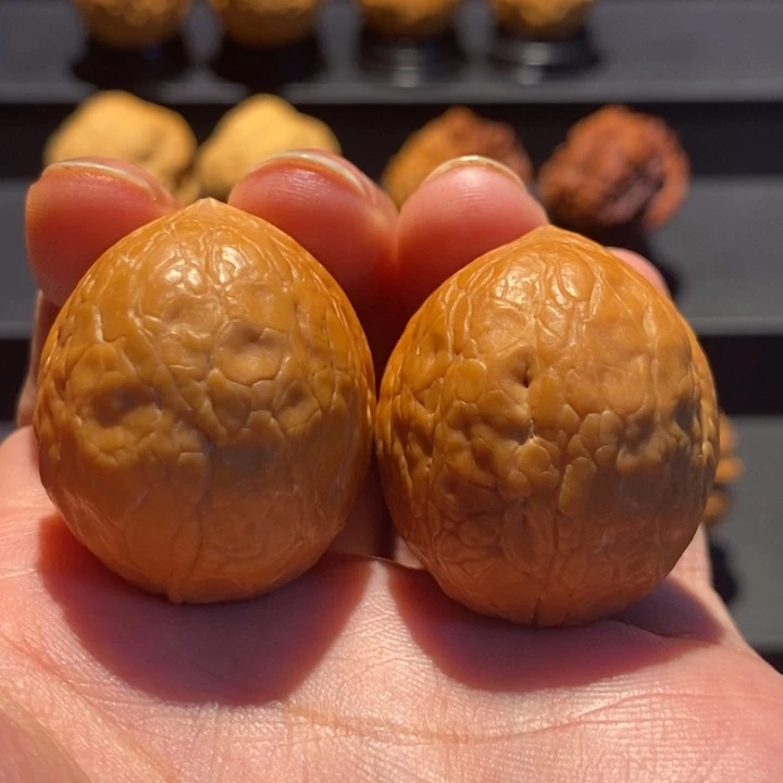 文玩核桃把件35尺钢蛋