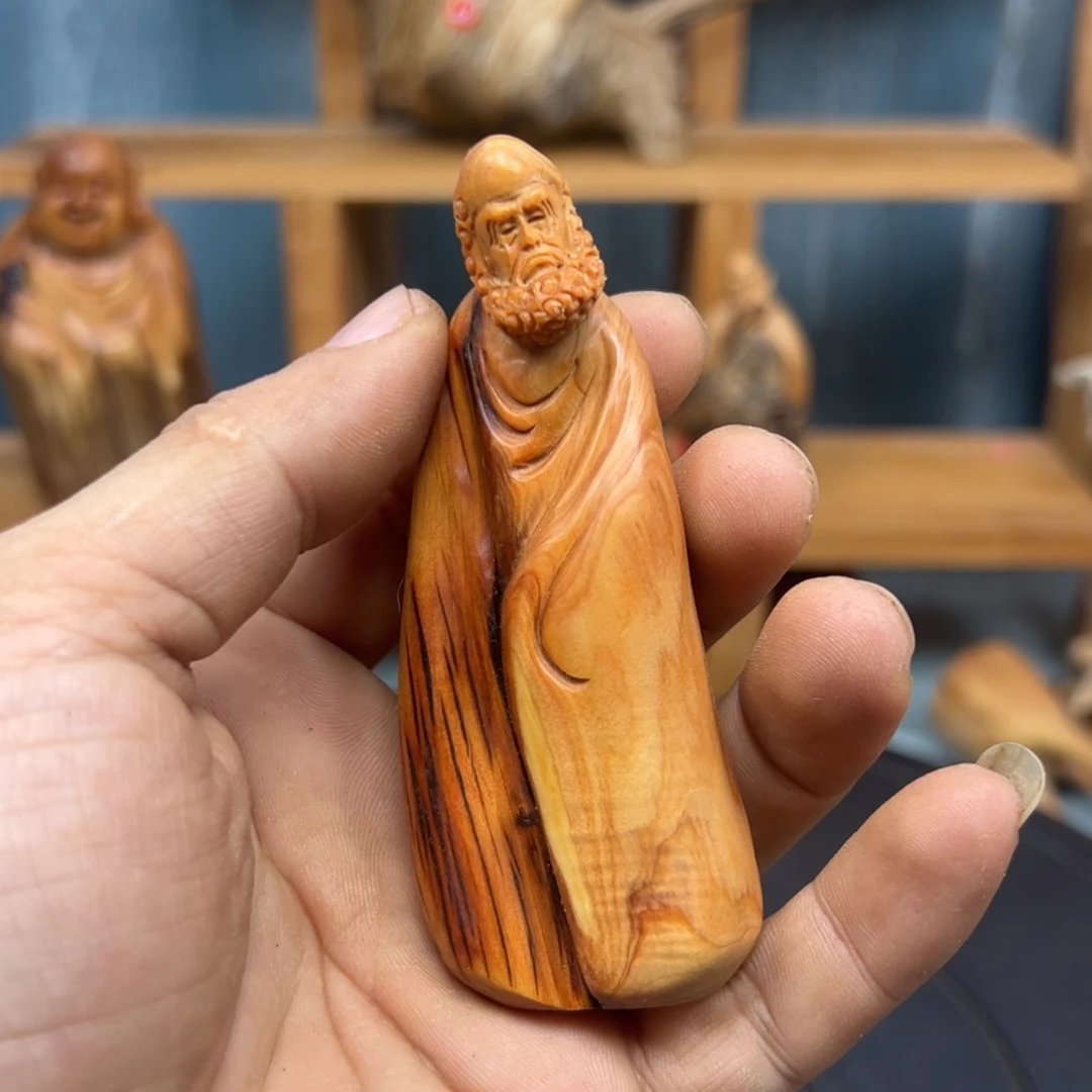 木蜥****?崖柏木摆件手把件