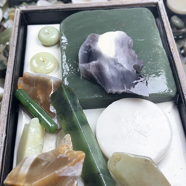 和田玉（糖玉）和田玉边角料9K金镶嵌?****?