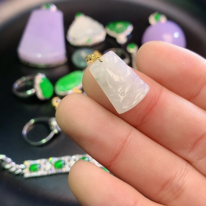 翡翠挂件18K金镶嵌54575787