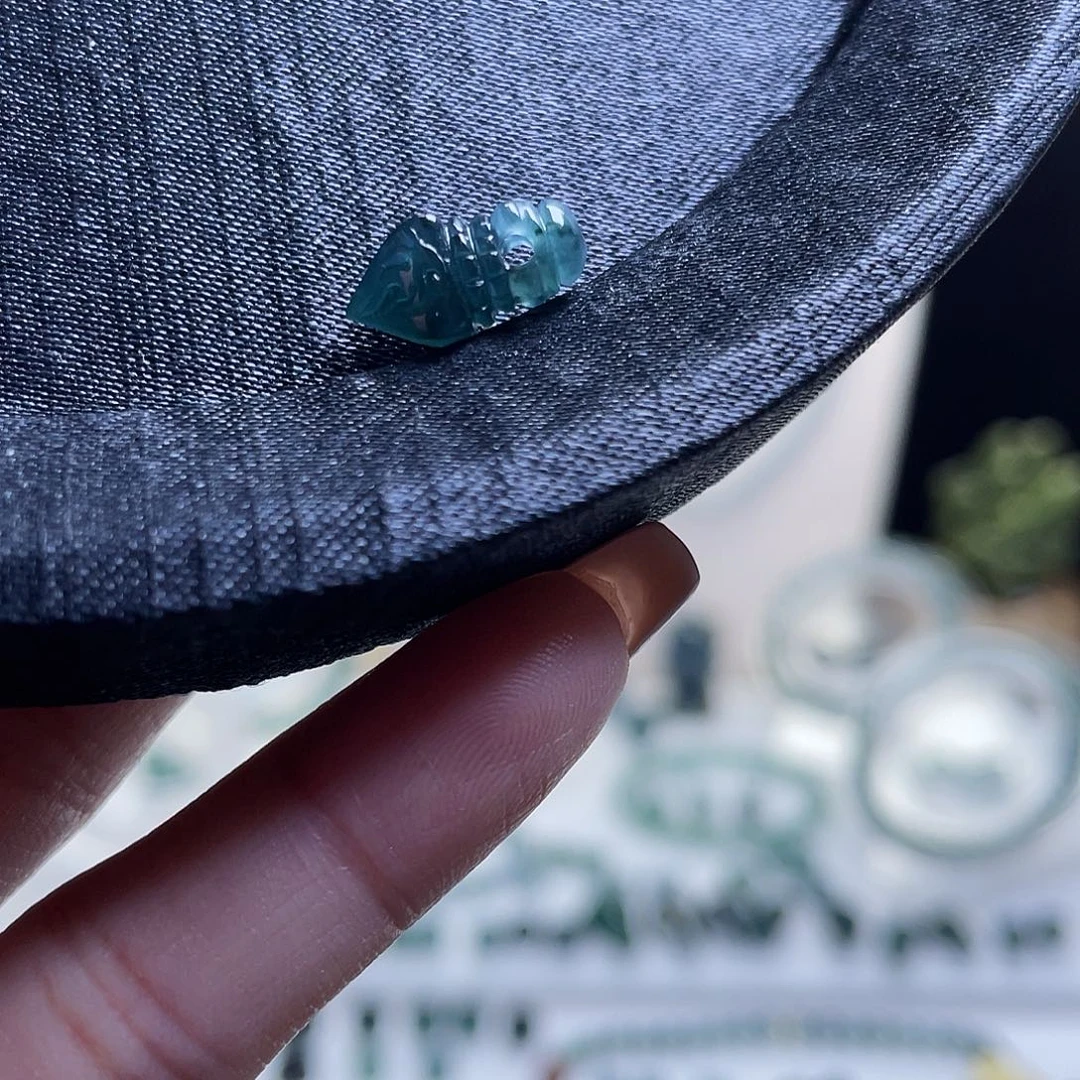 翡翠散珠12.9*6.4降魔杵单个