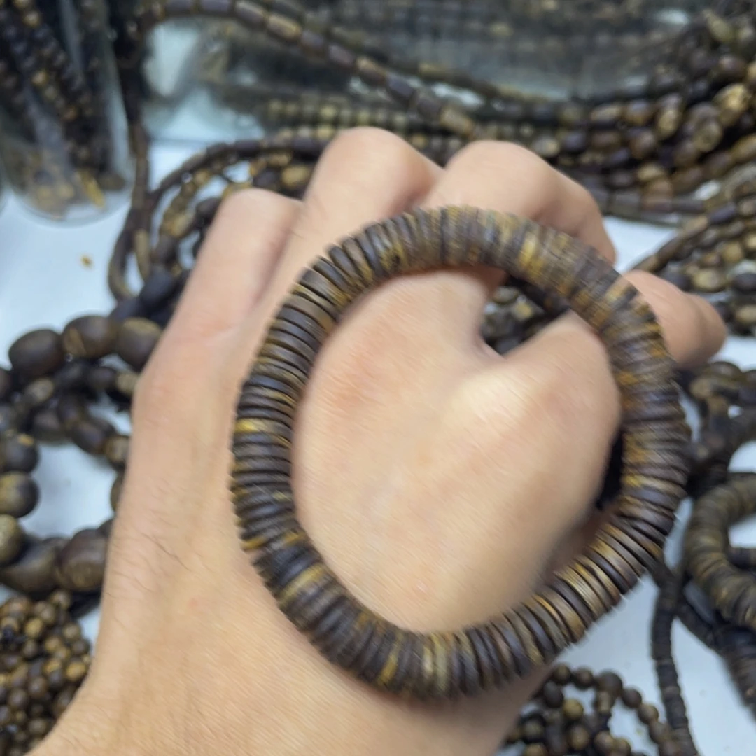 沉香碎屑沉香+0.9片片珠单圈10克加