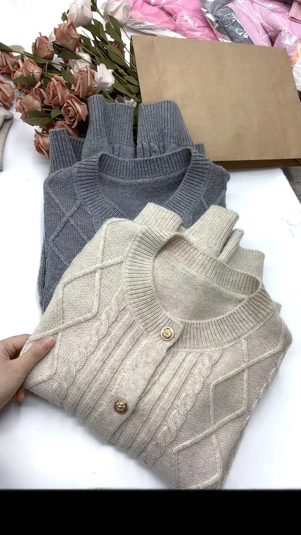 【静静家】秋冬新款菱形百搭麻花圆领纯色开衫长袖毛衣f1911 J6377