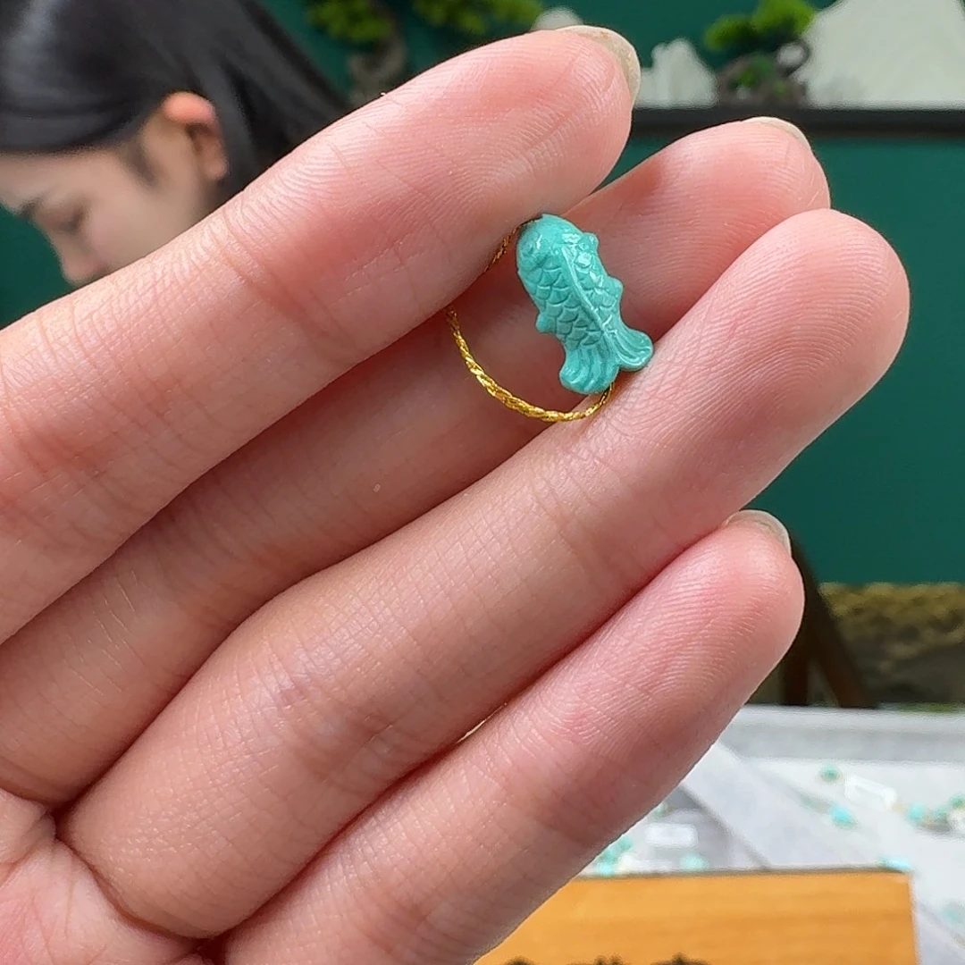 绿松石未镶嵌珠宝奇石