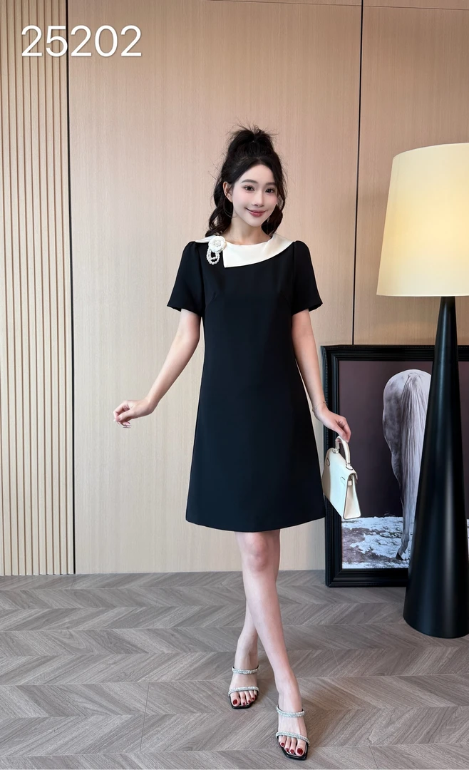 中长裙轻职风中裙时尚拼接夏季法式V领连衣裙休闲