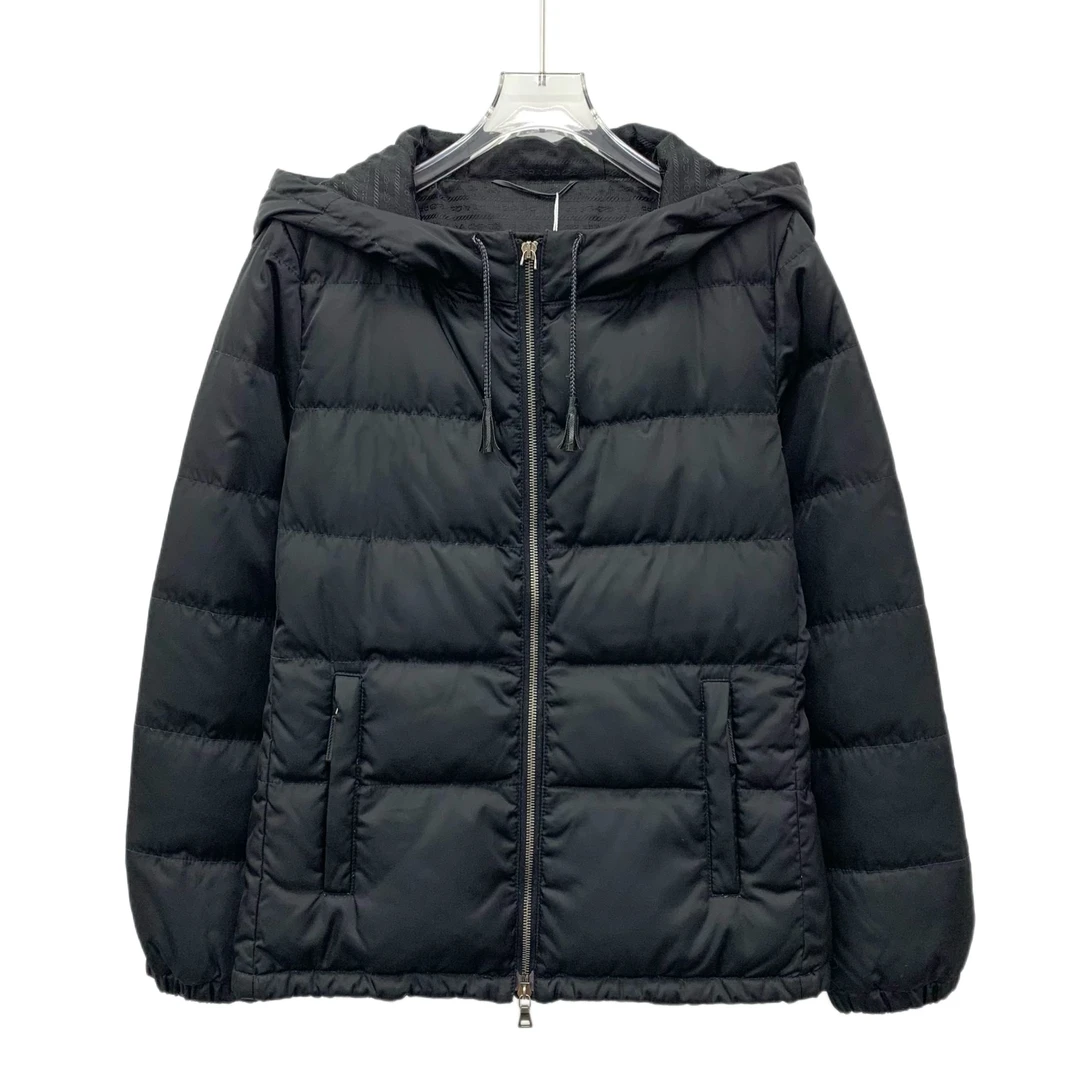 95新 Prada/普拉达 KM0165 黑色抽绳羽绒服外套  S码