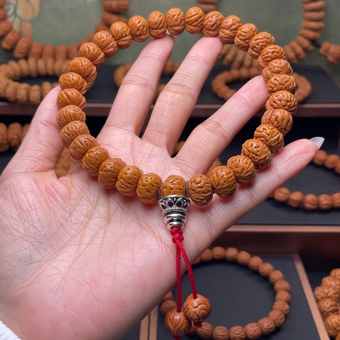 桃核吊坠13蟠桃手持