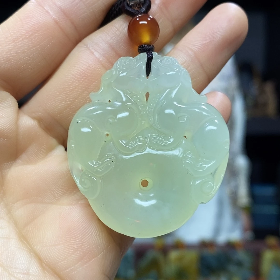 未镶嵌岫玉挂件吊坠