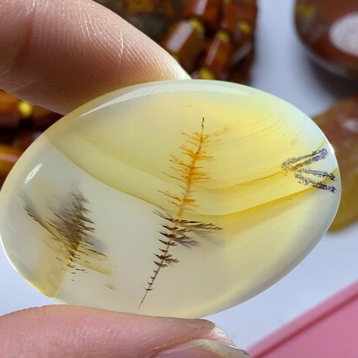 玛瑙/玉髓颈饰未镶嵌