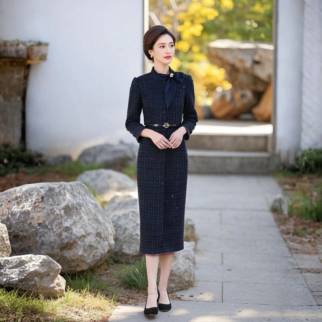 藏青修身显瘦时尚设计围巾领通勤小香风连衣裙女晚宴场合女装