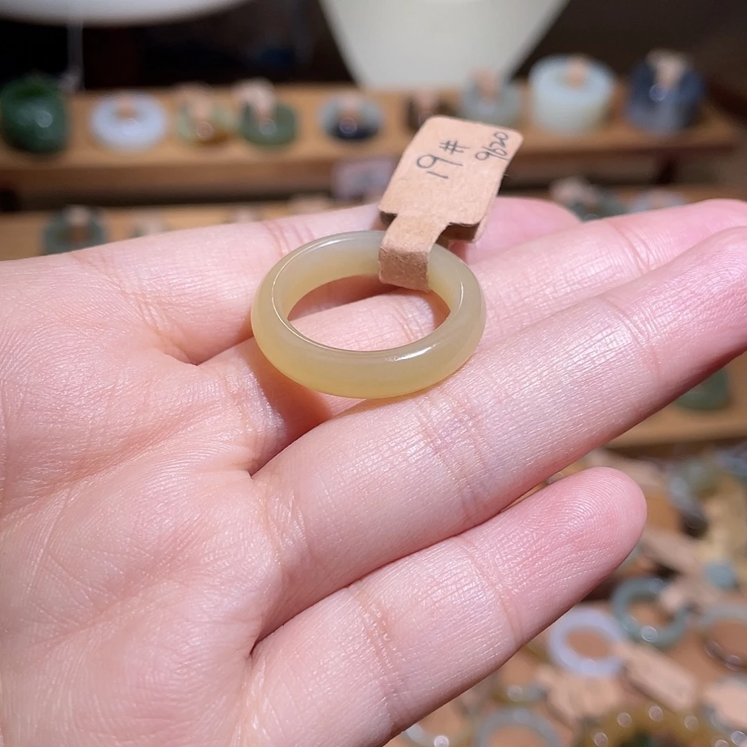 和田玉未镶嵌戒指18.9