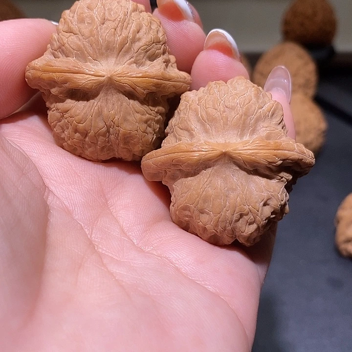 把件文玩核桃40血麒麟