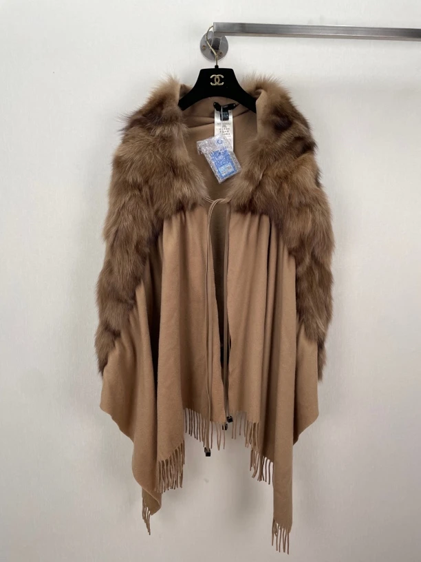 99新 FENDI/芬迪 70X200 貂/羊绒披肩-50632