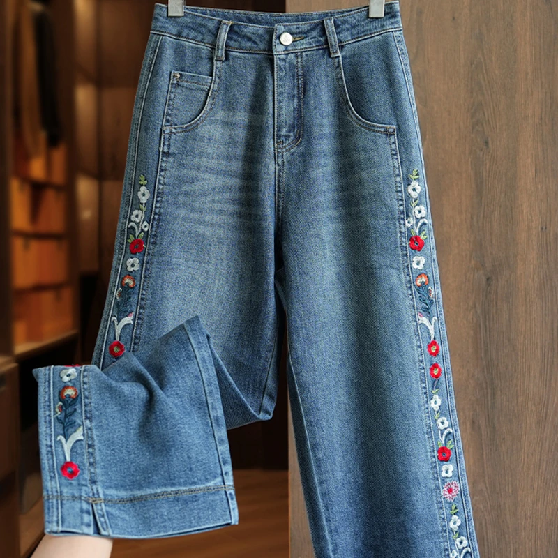 洋气两侧花型重工刺绣新中式水洗直筒牛仔裤女新款穿搭高腰阔腿裤