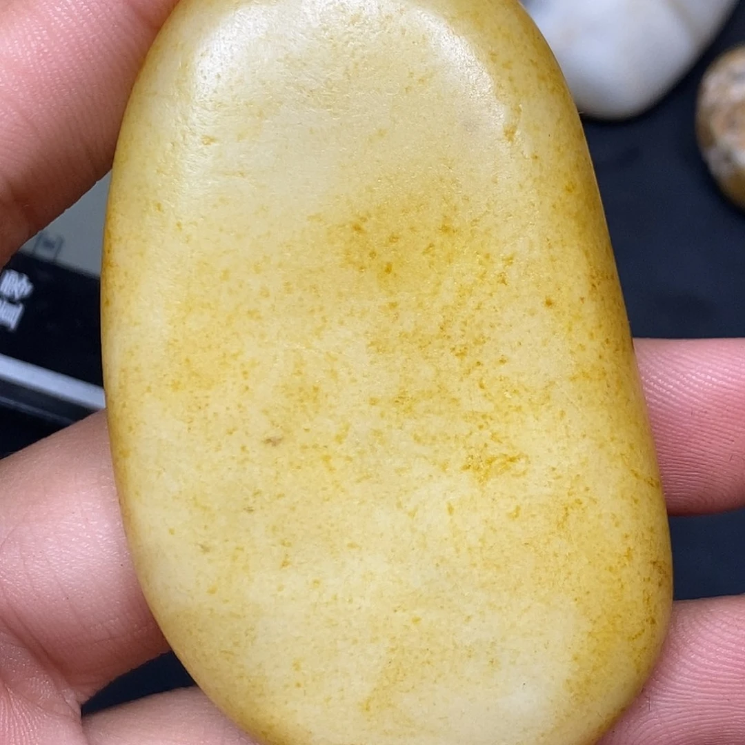 和田玉（糖玉）未镶嵌挂件