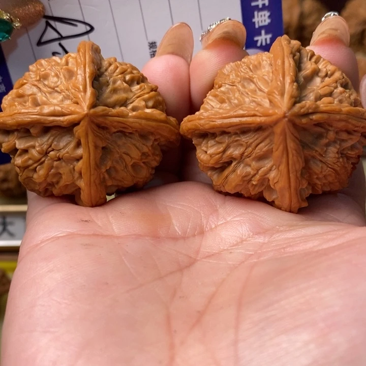 桃核把件精品四棱