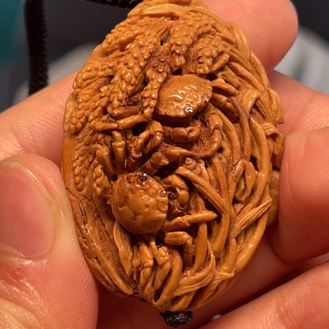 桃核二甲传胪核雕作品