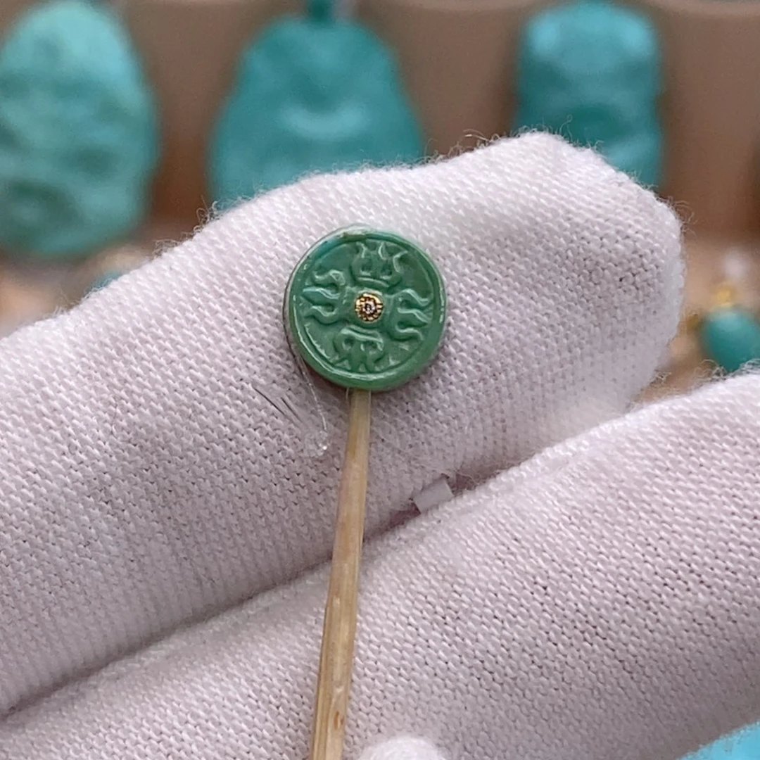 绿松石未镶嵌珠宝奇石