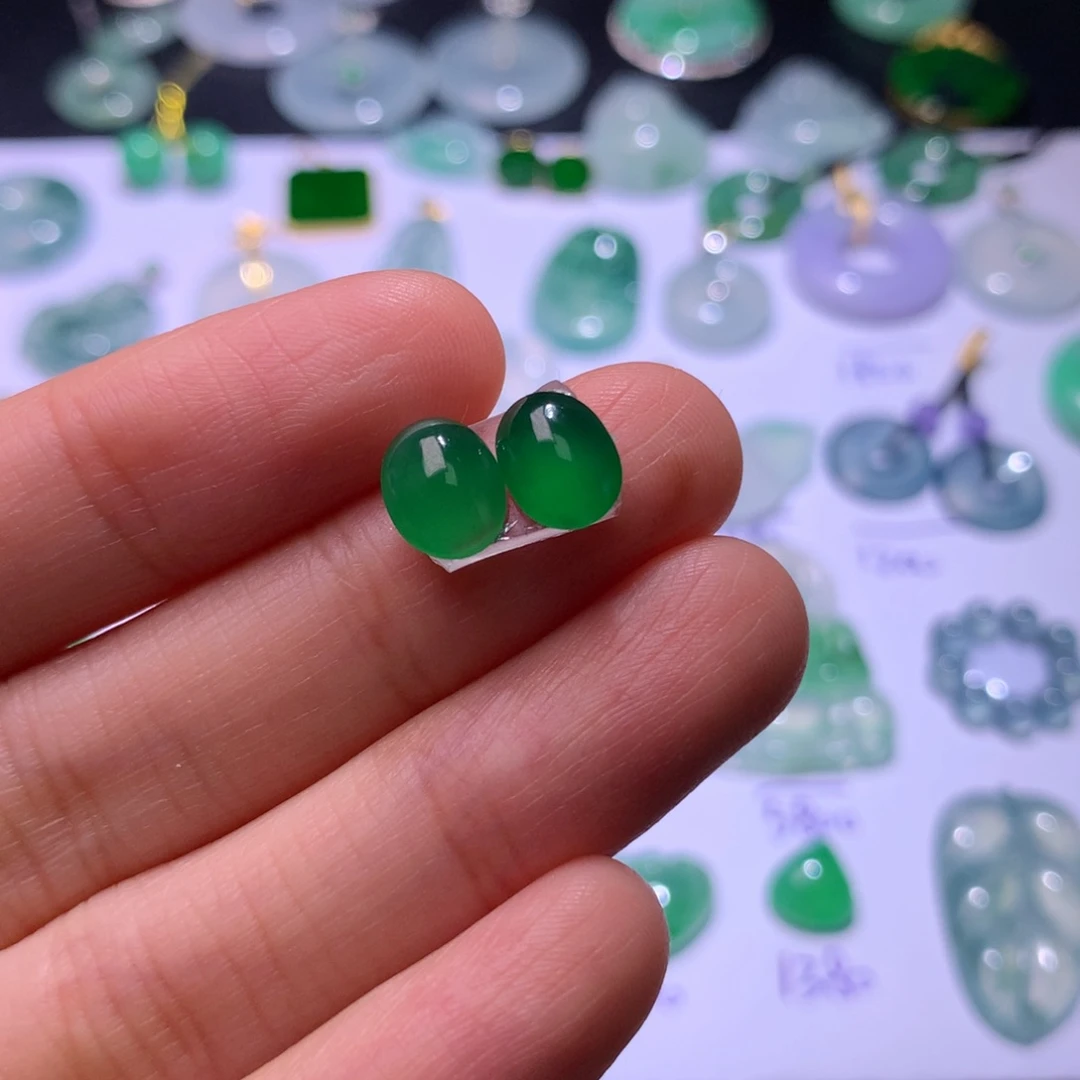 翡翠未镶嵌颈饰翡翠蛋面