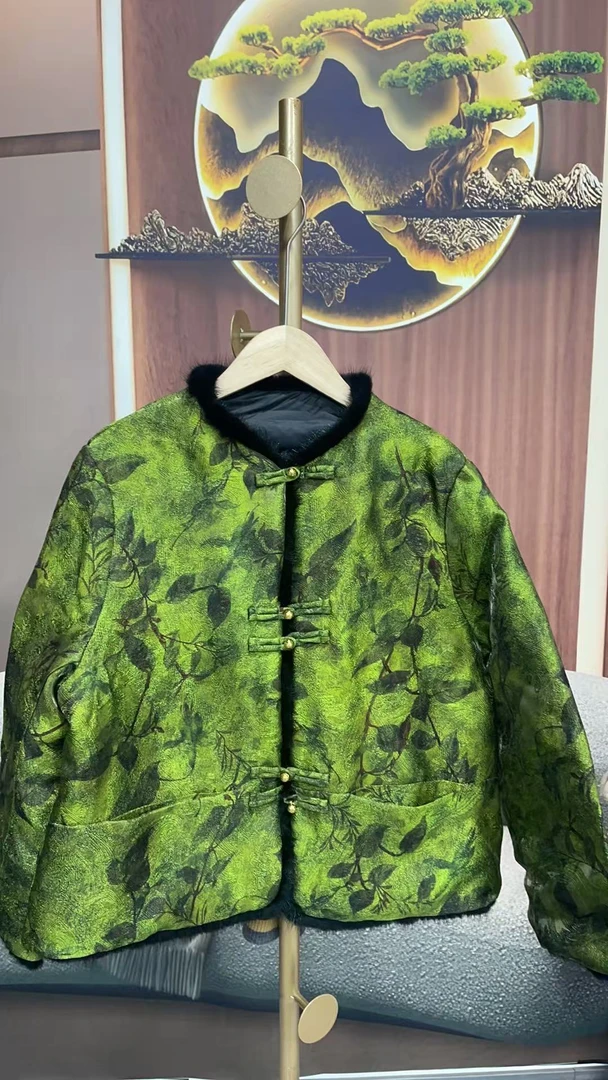 2599绿色常规款新中式植物秋冬时尚长袖女立领保暖