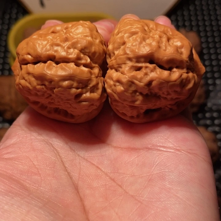 文玩核桃把件四开八腿