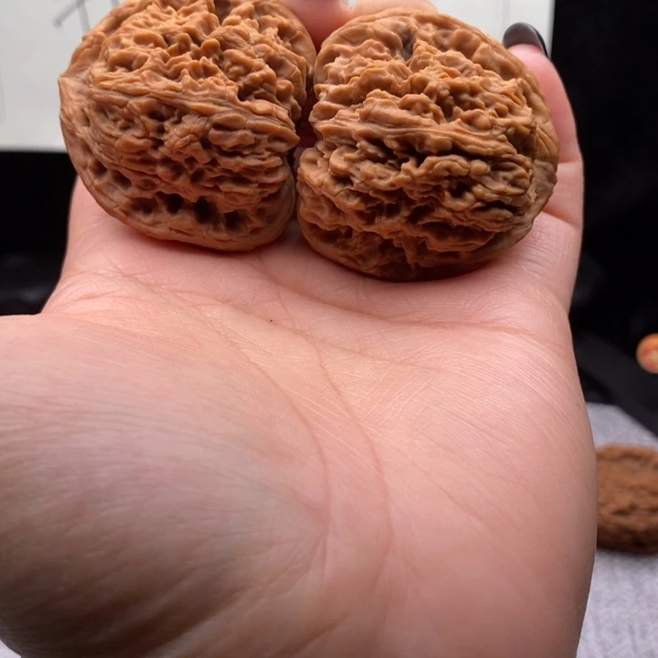 5***1文玩核桃吊坠南疆石