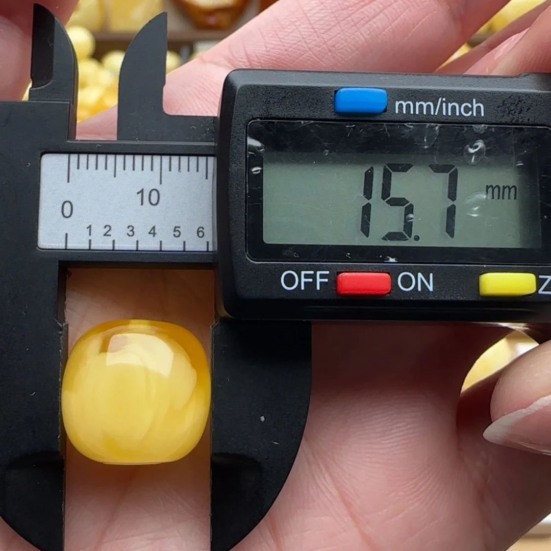 蜜蜡未镶嵌裸石橘底飘花珠子