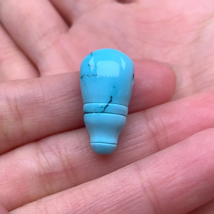 绿松石颈饰未镶嵌