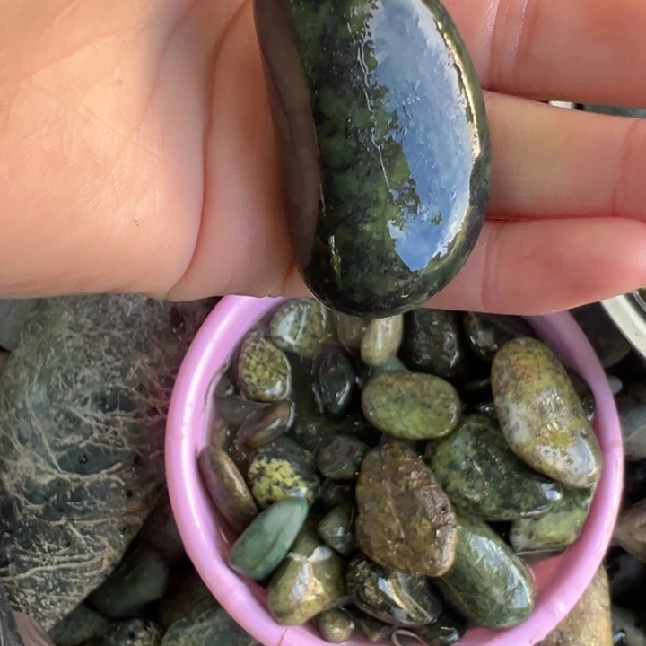 如***心蛇纹石玉未镶嵌西藏藏玉药王石