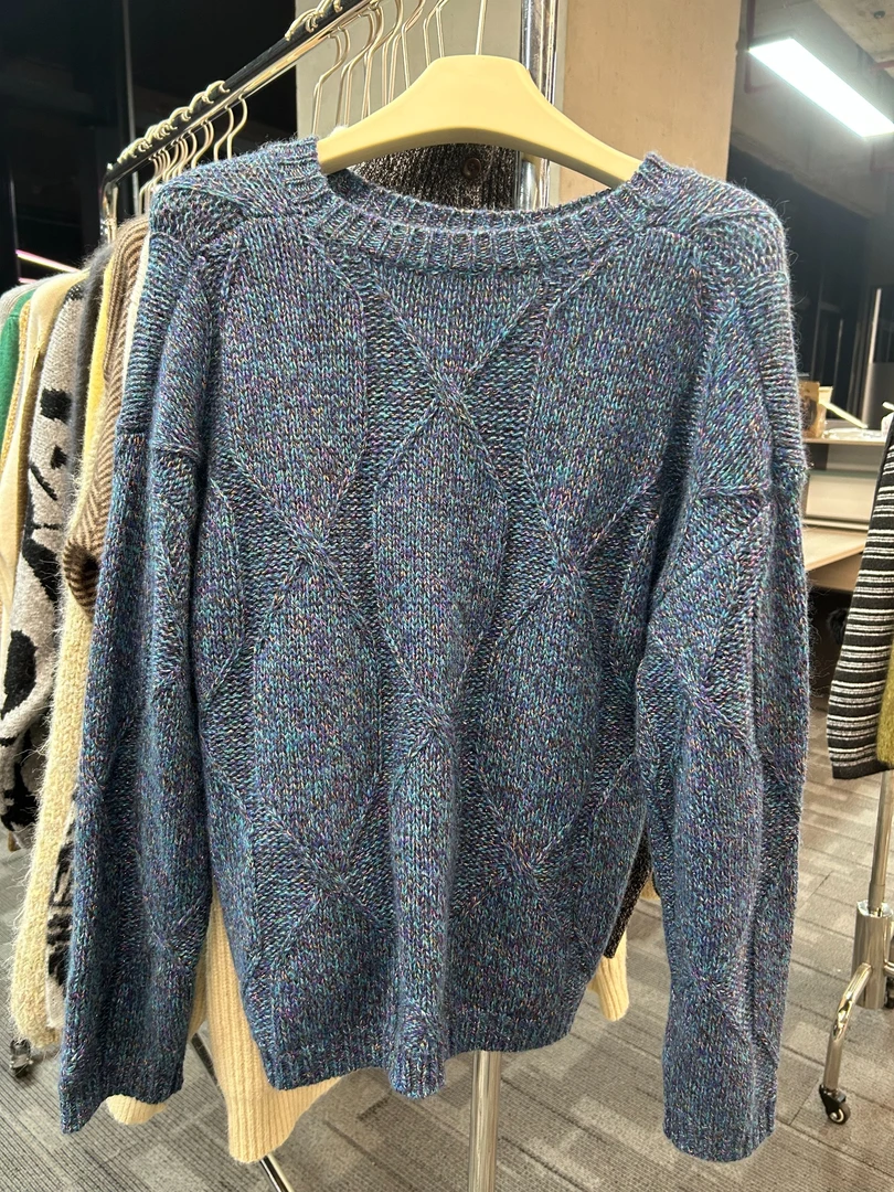 【鑫绒毛衣】常规款厚款菱形格子针织衫F058