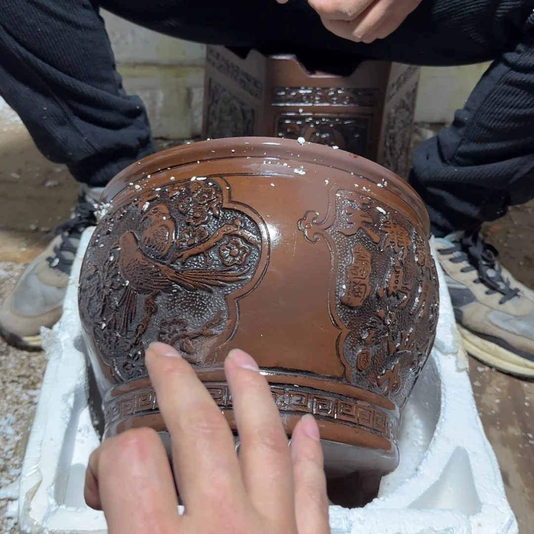 紫砂花盆口径为25高度19