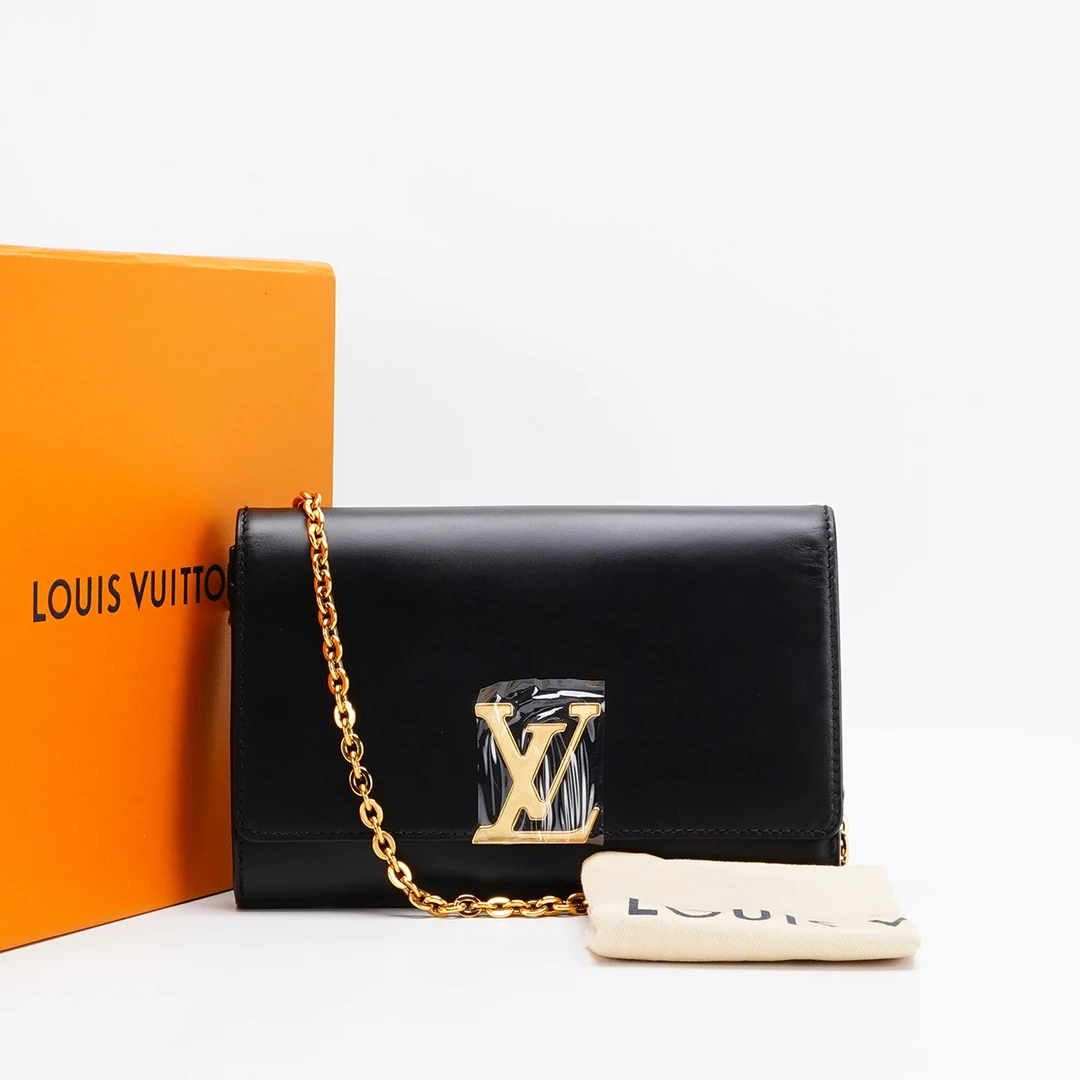 95新 LouisVuitton/路易威登 【总仓】 louise中号吸扣款斜挎包