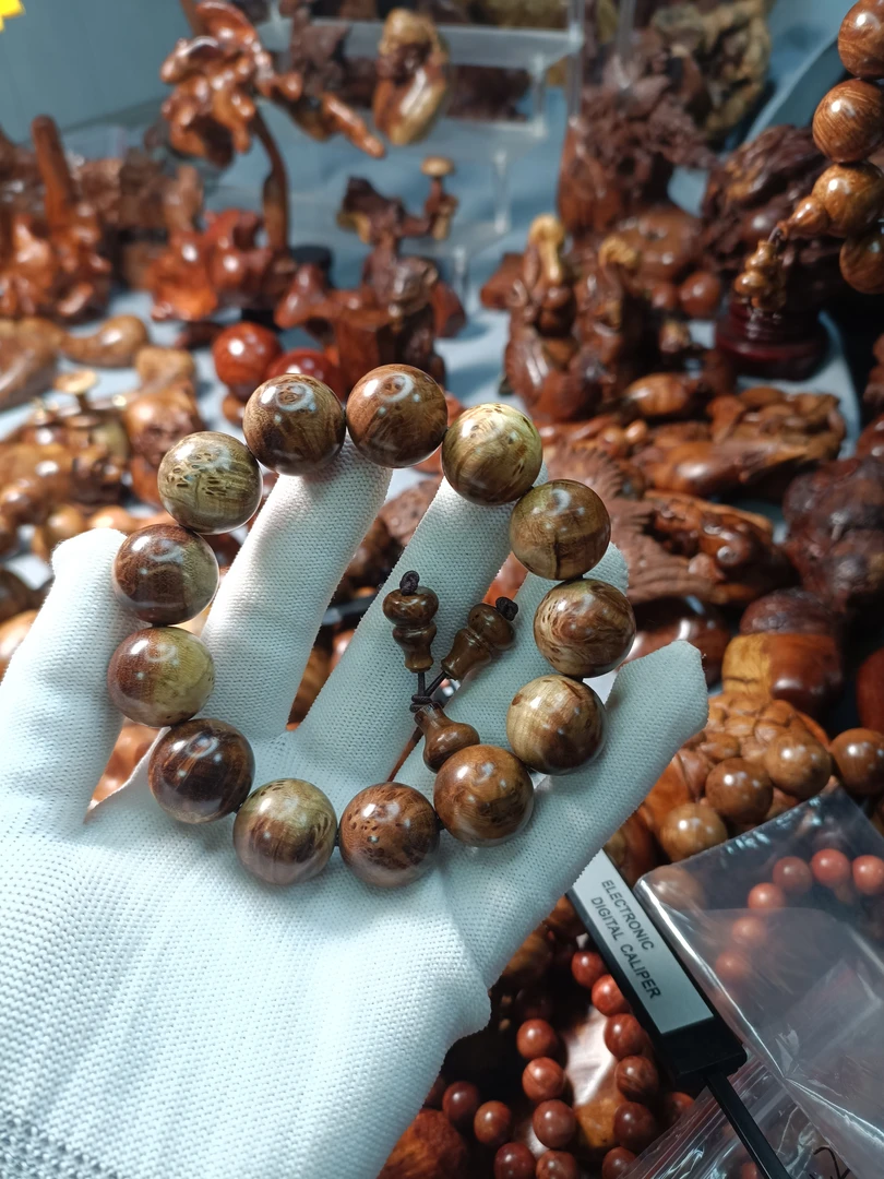 麻梨疙瘩火琉璃手把件